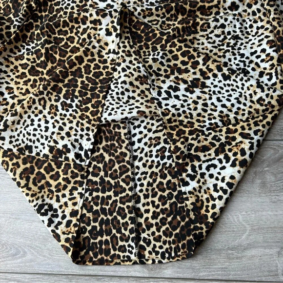 Lark & Ro Leopard Chiffon Blouse Made in USA - Picture 10 of 14